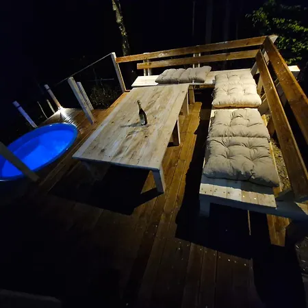 Din Padurea Valeni Case de vacanță *